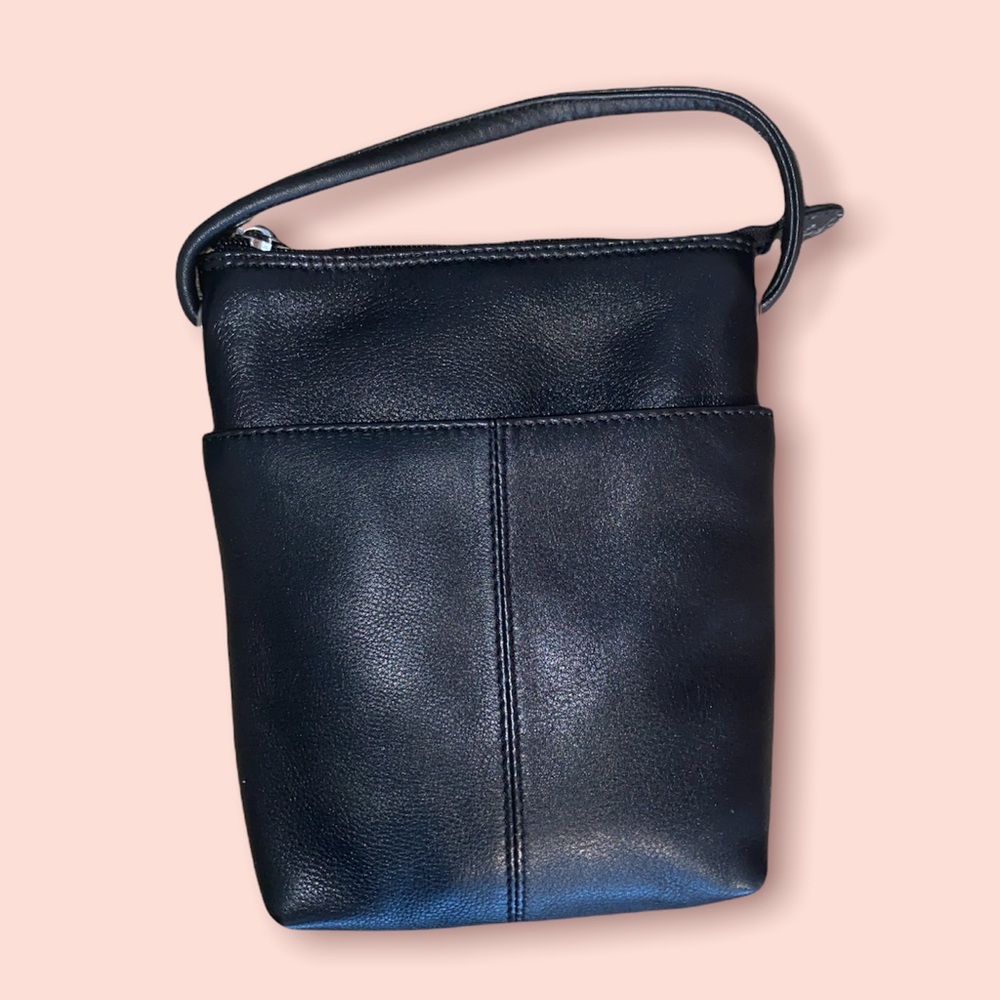 Black Genuine Leather ILI Crossbody Bag